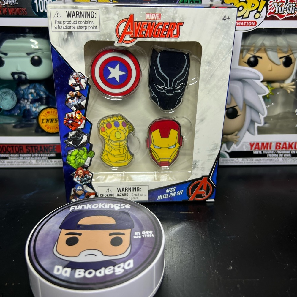 4pc Marvel Avengers Metal Pin Set